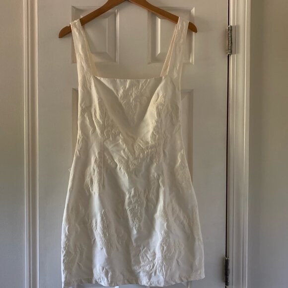 Yellow The Label - CAELYNN DRESS - Size M - Picture 7 of 9